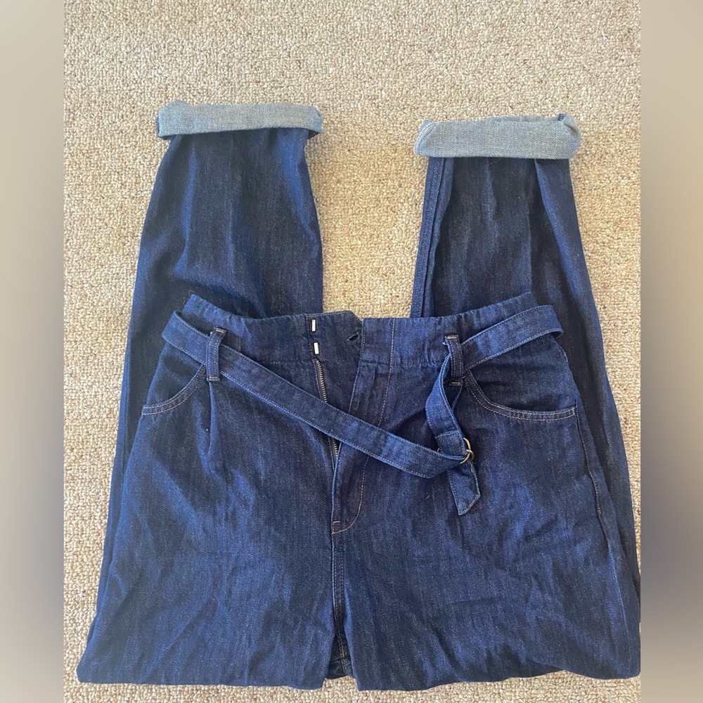 Uniqlo size 10 jeans - women’s relaxed fit - dark wash